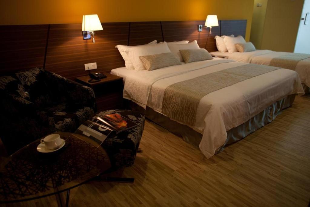 Pine Tree Hotel Batu Pahat Kamer foto